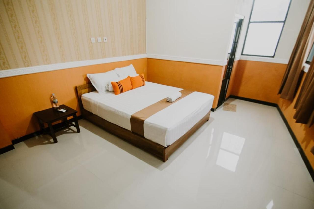 Grand Valonia Otel Jembel Dış mekan fotoğraf