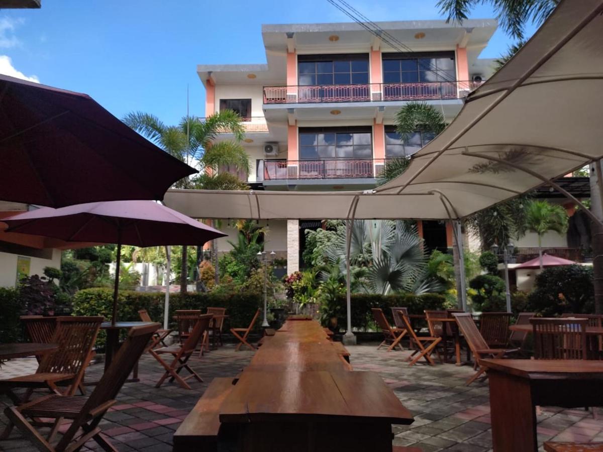 Grand Valonia Otel Jembel Dış mekan fotoğraf