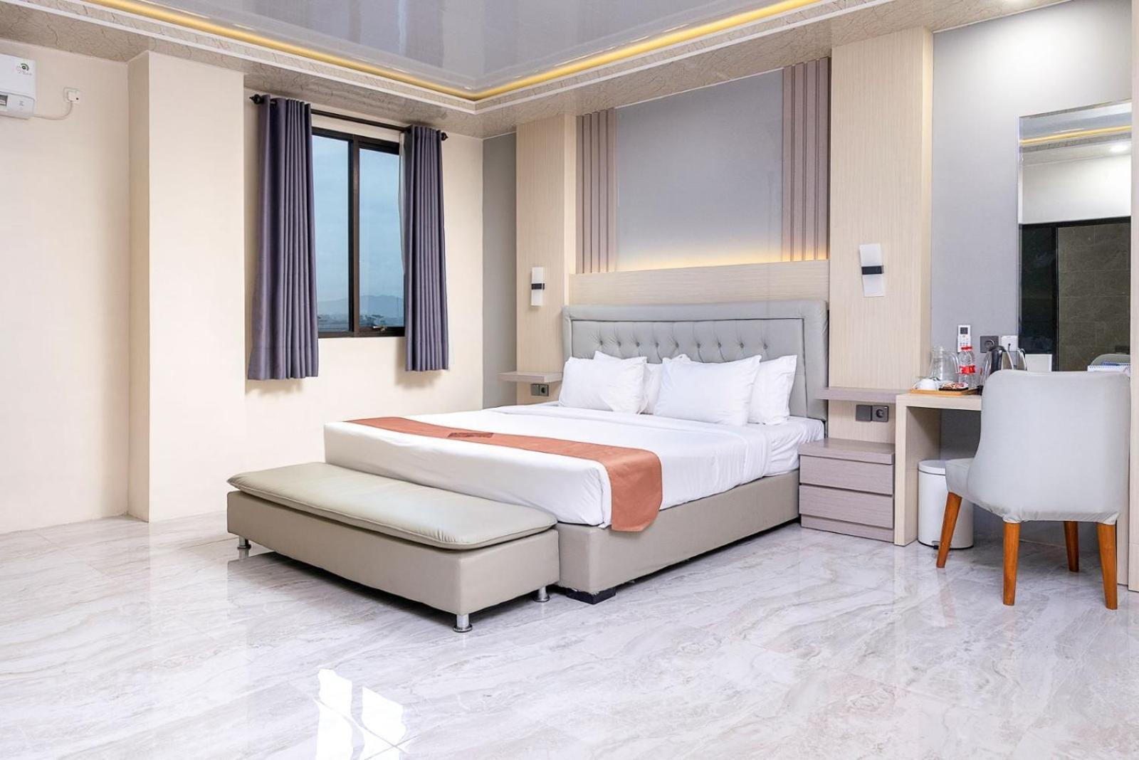 Grand Valonia Otel Jembel Dış mekan fotoğraf