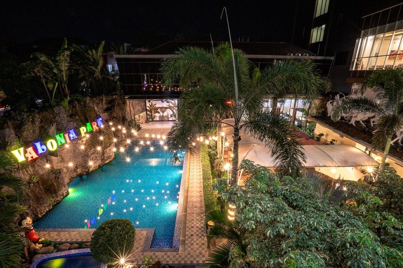 Grand Valonia Otel Jembel Dış mekan fotoğraf