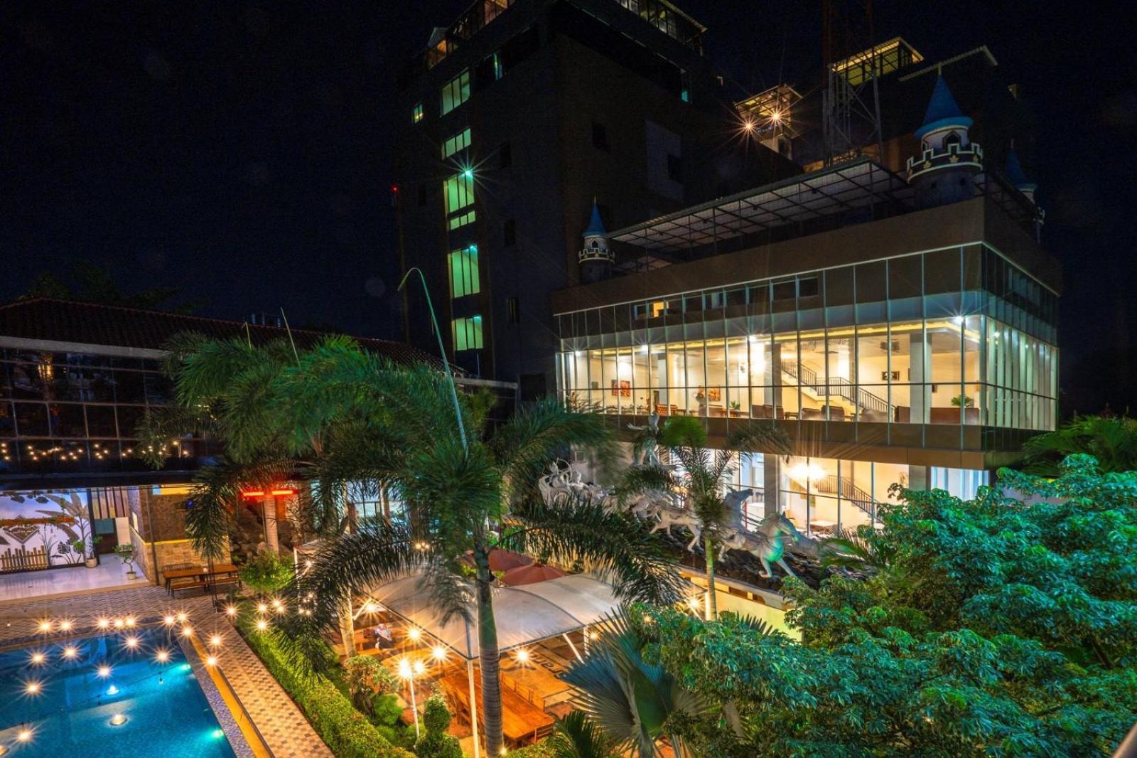 Grand Valonia Otel Jembel Dış mekan fotoğraf